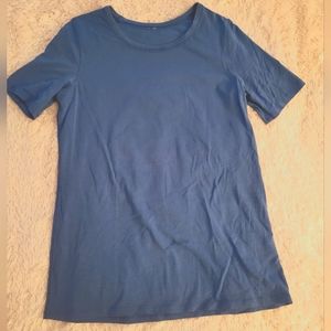 Lululemon Athletica Love Crew Neck T-Shirt; Size 6